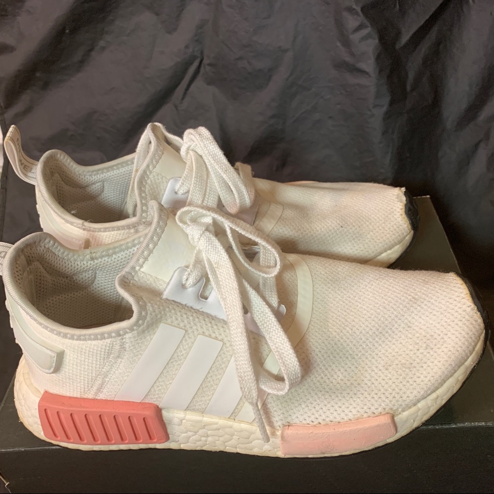 Adidas NMD R1 icey pink